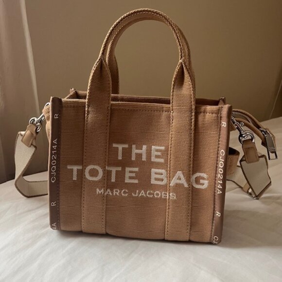 MARC JACOBS The Jacquard Small Tote Bag – Camel - Authentic - New Without Tags - Picture 1 of 9